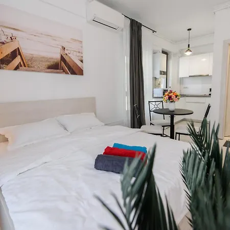 Ini Azimuth شقة *