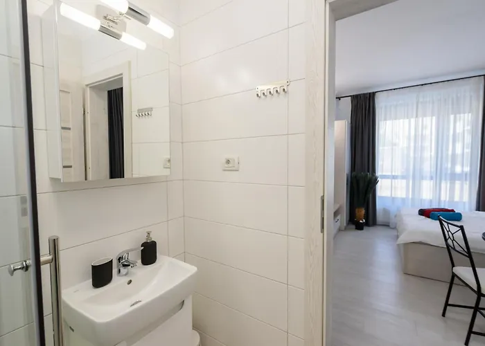 شقة Ini Azimuth Năvodari