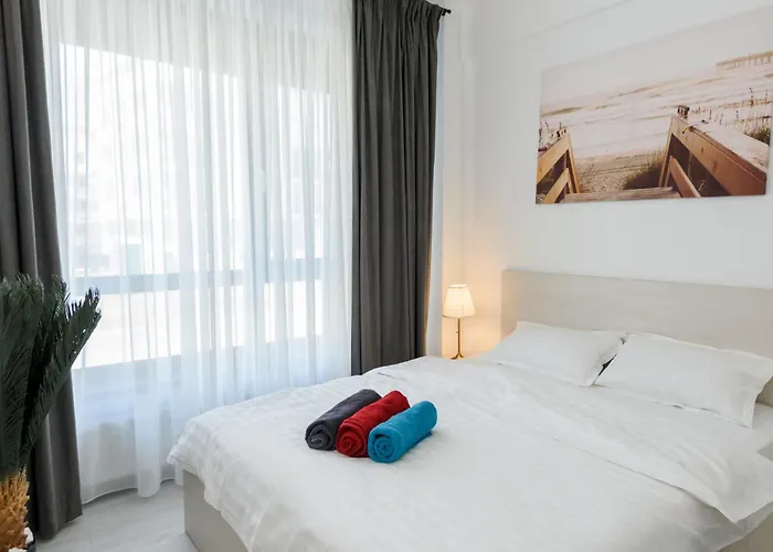 Ini Azimuth * Năvodari